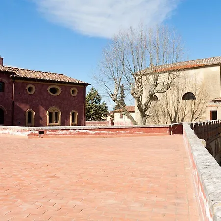 منتجع Il Castello Di San Ruffino 3*