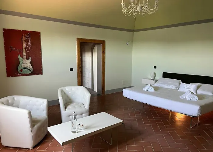 Il Castello Di San Ruffino 3* Lari