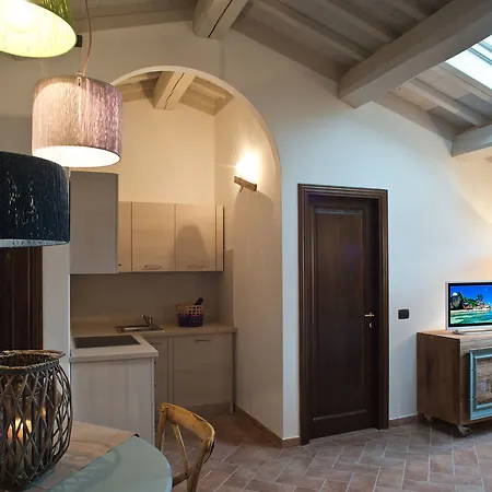 Resort San Ruffino Lari